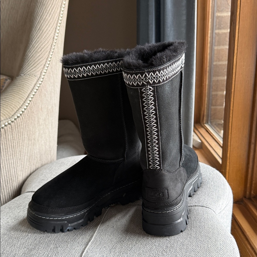 UGG Classic Tall TrailGazer boot - Picture 5 of 8